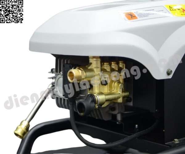 Phụ kiện kèm theo máy rửa xe cao áp Luba 2.2 kW LT-593