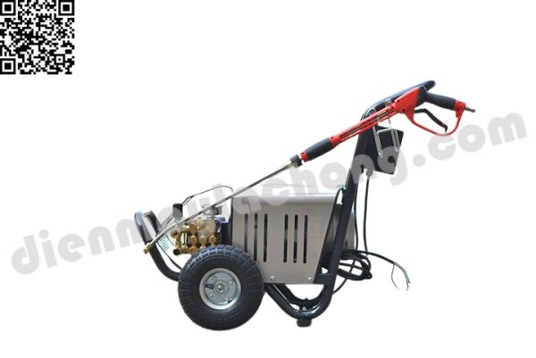 Máy rửa xe Lutian 3kW - 1750 PSI giúp tiết kiệm thời gian