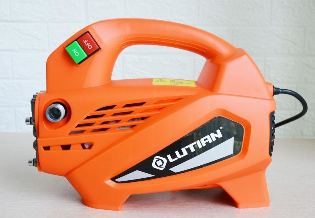 Máy rửa xe Lutian LT-210 có hiệu suất làm sạch vượt trội